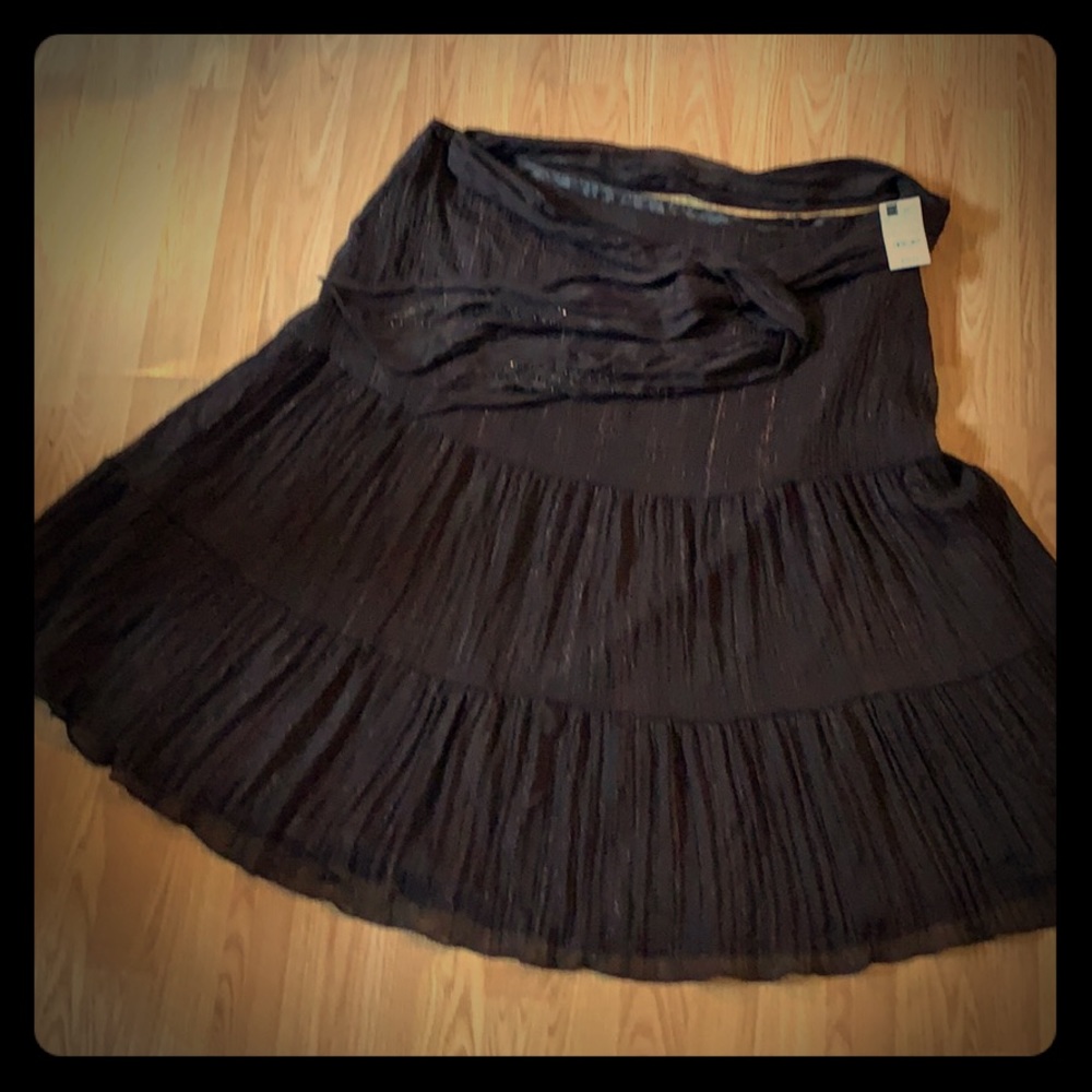 Worthington flowy brown glitter pinstripe skirt!